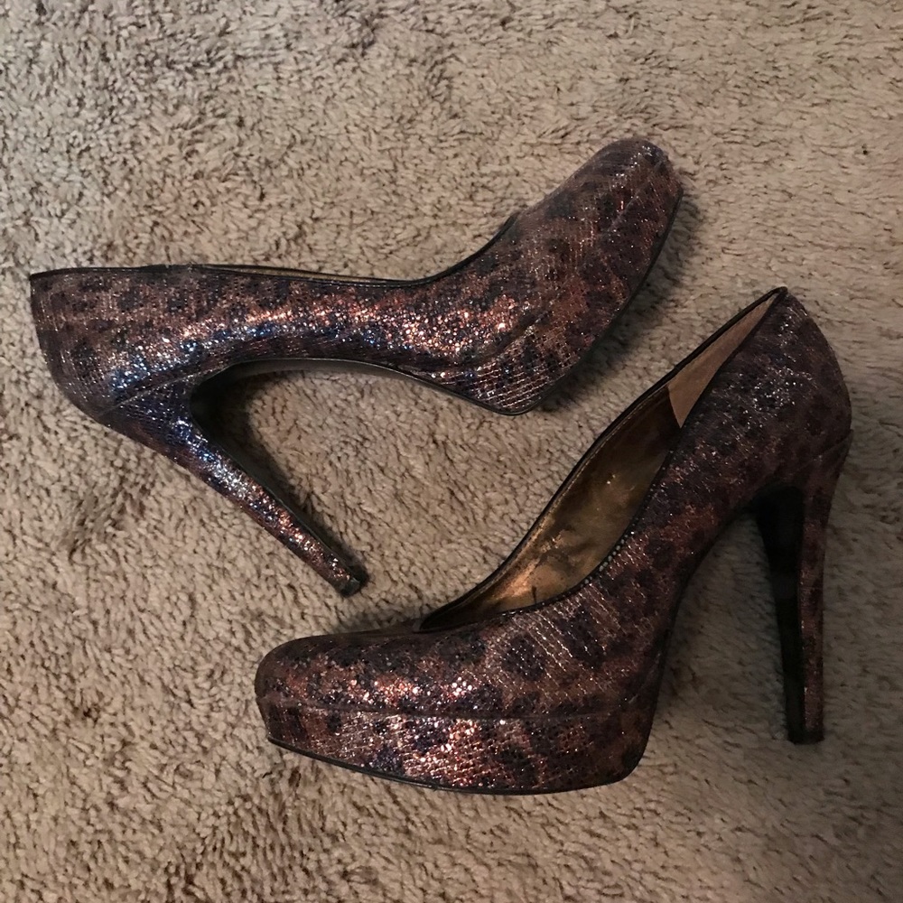 Leopard print with sequins high heels! Very fun!